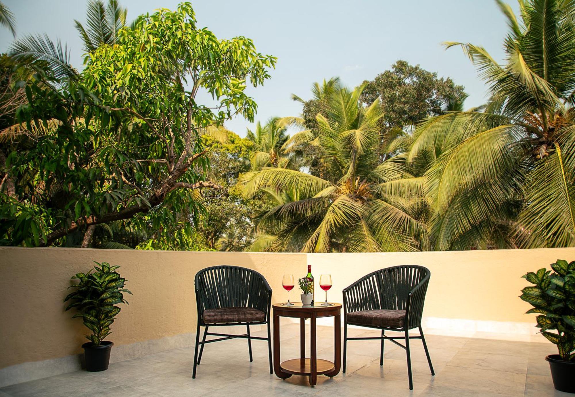 Hotel Treehouse Stamp Colva Exterior foto